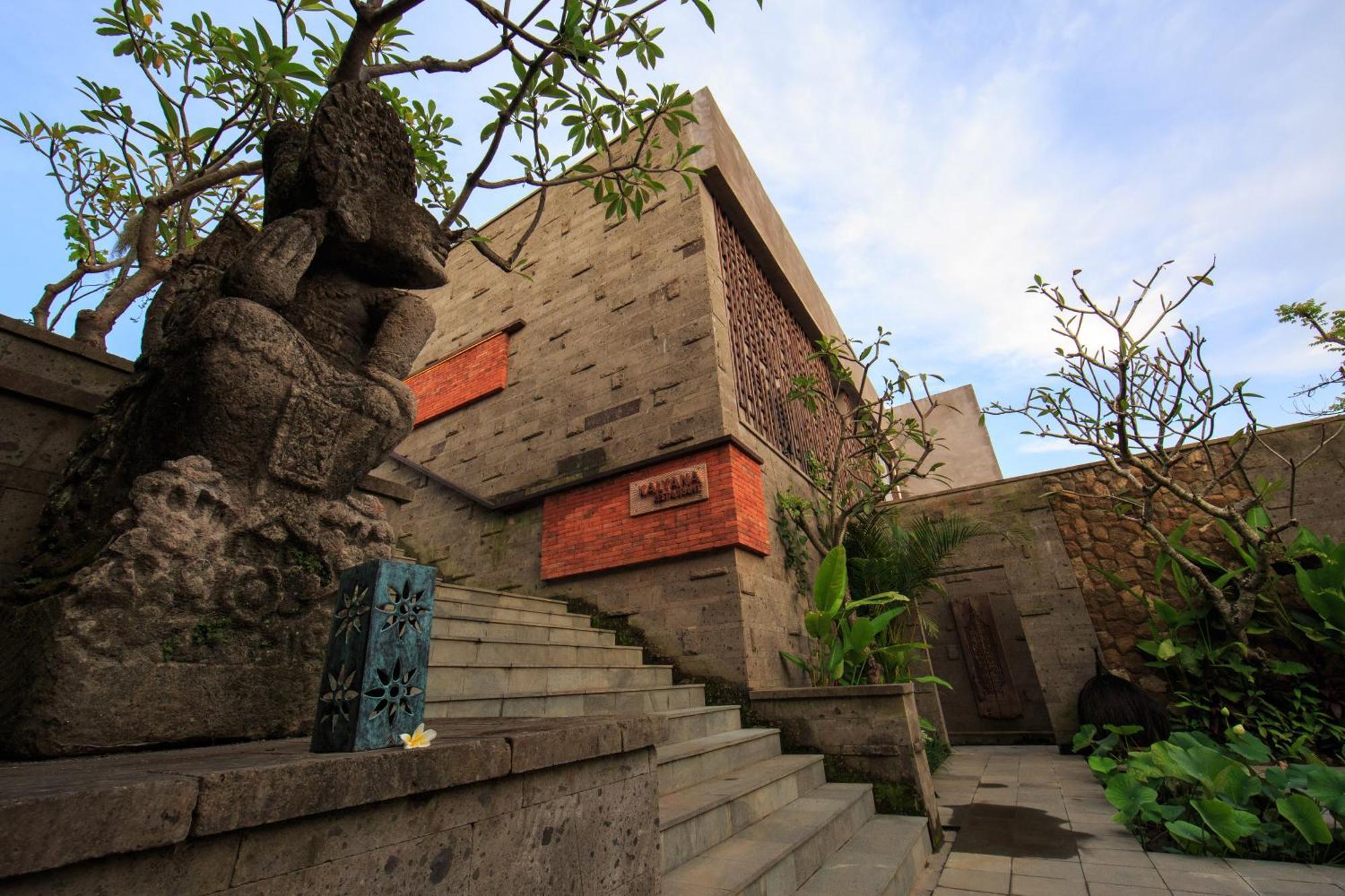 Tejaprana Bisma - Chse Certified Hotel Ubud  Luaran gambar The museum's main entrance