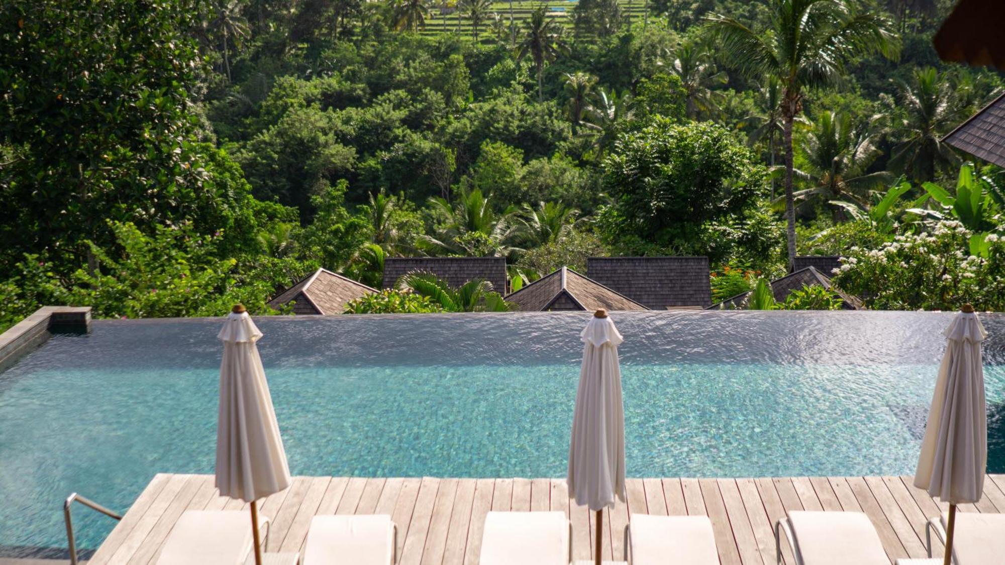 Tejaprana Bisma - Chse Certified Hotel Ubud  Luaran gambar The swimming pool at the resort