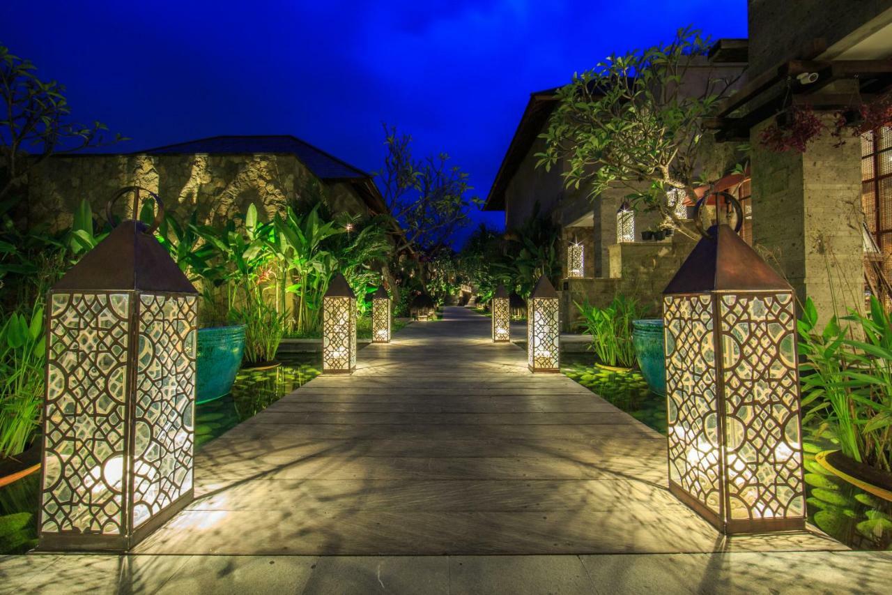 Tejaprana Bisma - Chse Certified Hotel Ubud  Luaran gambar The resort at night