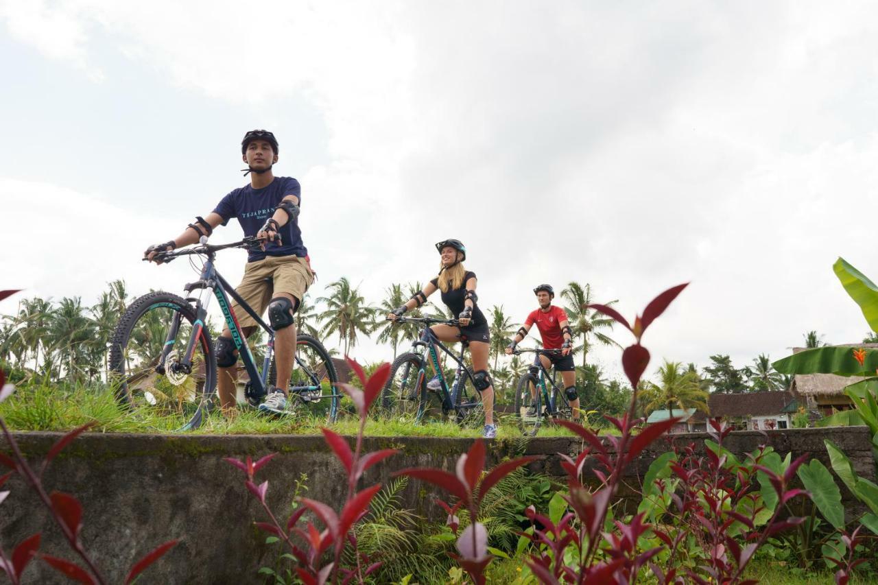 Tejaprana Bisma - Chse Certified Hotel Ubud  Luaran gambar Biking in Bali